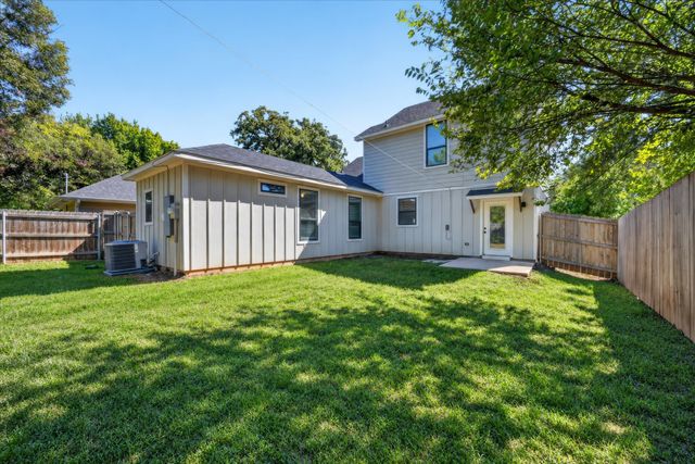 423 W Monterey Street, Denison, TX 75020
