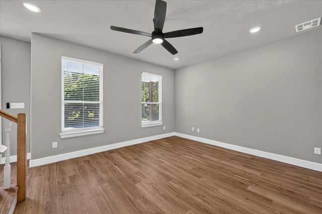 423 W Monterey Street, Denison, TX 75020