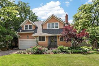 2 S Stough Street, Hinsdale, IL 60521