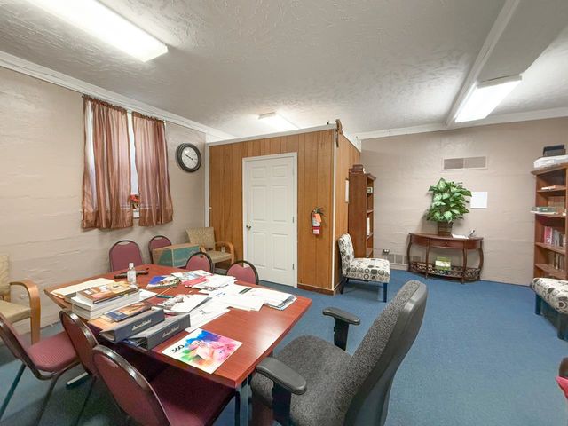 1203 WINDSOR LN, Staunton, VA 24401