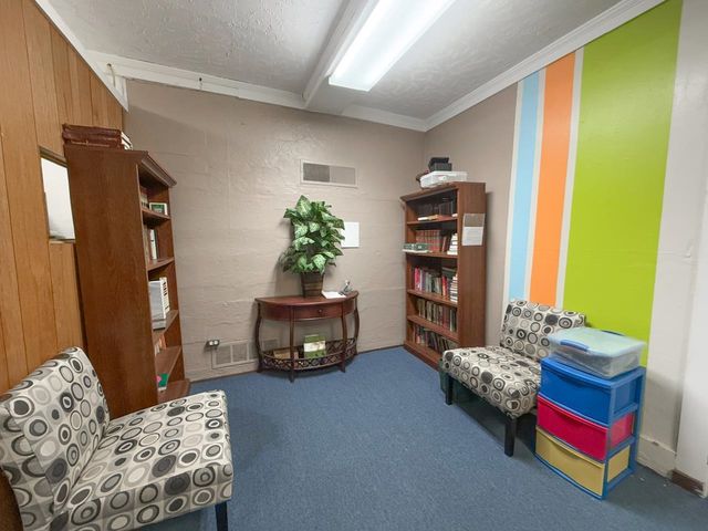 1203 WINDSOR LN, Staunton, VA 24401