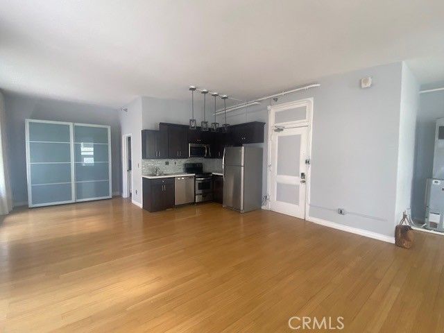 215 W 7th Street 902, Los Angeles, CA 90014