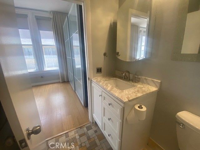 215 W 7th Street 902, Los Angeles, CA 90014