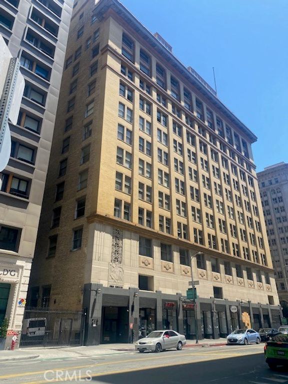 215 W 7th Street 902, Los Angeles, CA 90014