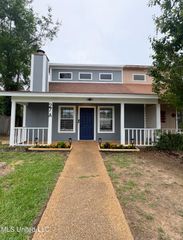 27 Northtown Road, A, Jackson, MS 39211