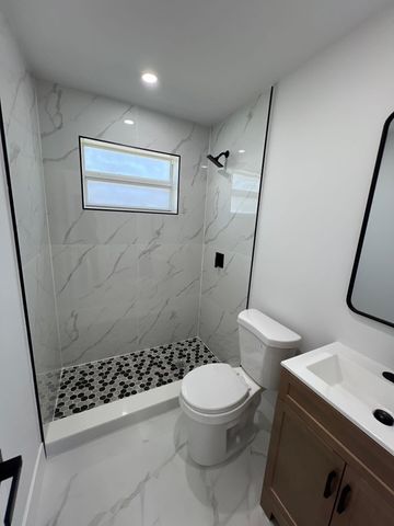 2240 Mayo Street, Hollywood, FL 33020