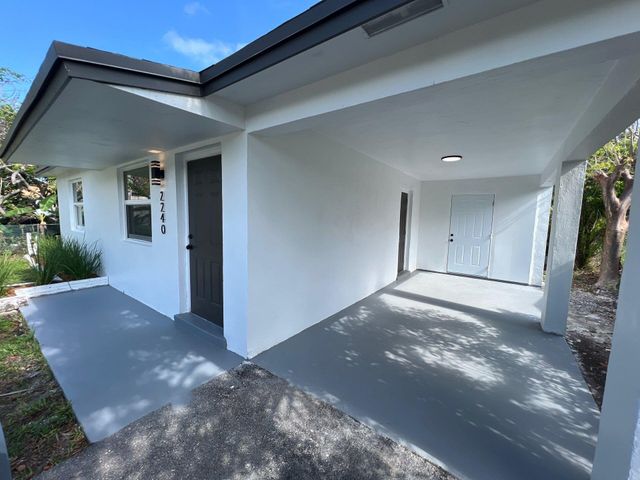 2240 Mayo Street, Hollywood, FL 33020