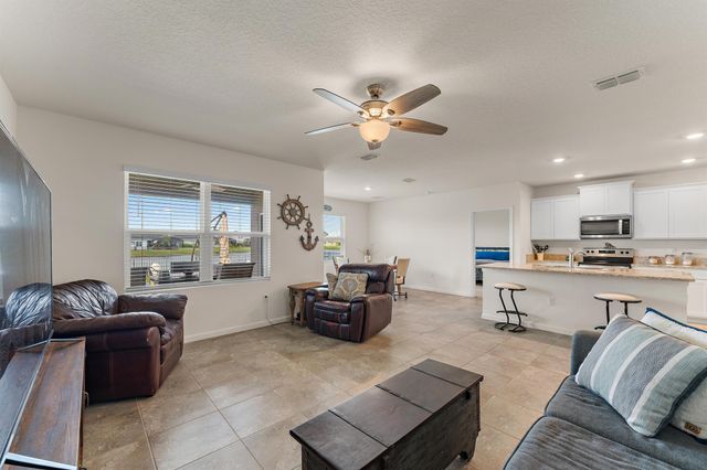 10724 SW Prato Way, Port St Lucie, FL 34987