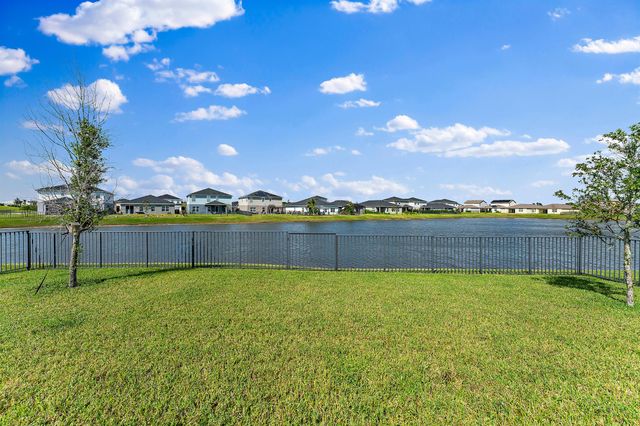 10724 SW Prato Way, Port St Lucie, FL 34987