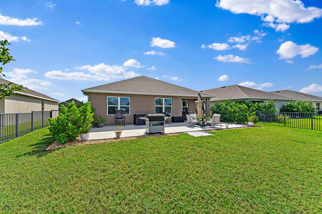 10724 SW Prato Way, Port St Lucie, FL 34987