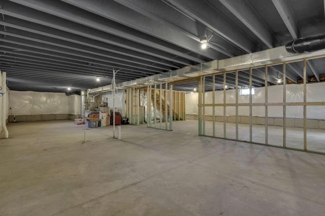 573 Penwell Drive, Delaware, OH 43015