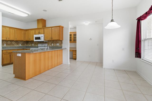 9261 BLOUNTSTOWN Highway, Tallahassee, FL 32310