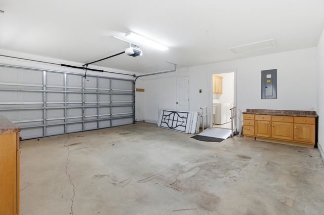 9261 BLOUNTSTOWN Highway, Tallahassee, FL 32310