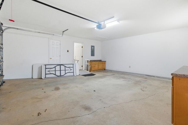 9261 BLOUNTSTOWN Highway, Tallahassee, FL 32310