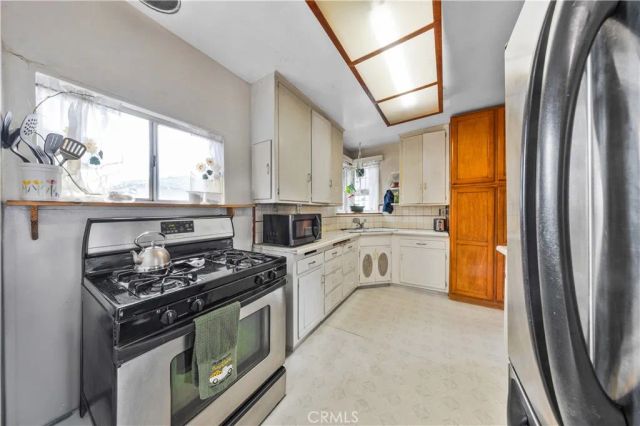 8264 Lankin, Downey, CA 90242