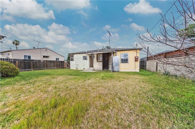 8264 Lankin, Downey, CA 90242