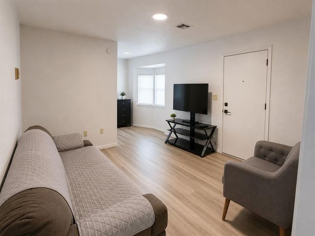 513 S Carter Avenue, Norman, OK 73071