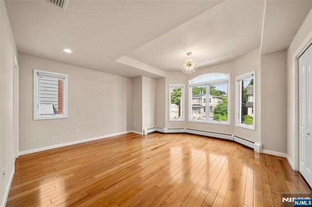 269 7th Street, Palisades Park, NJ 07650