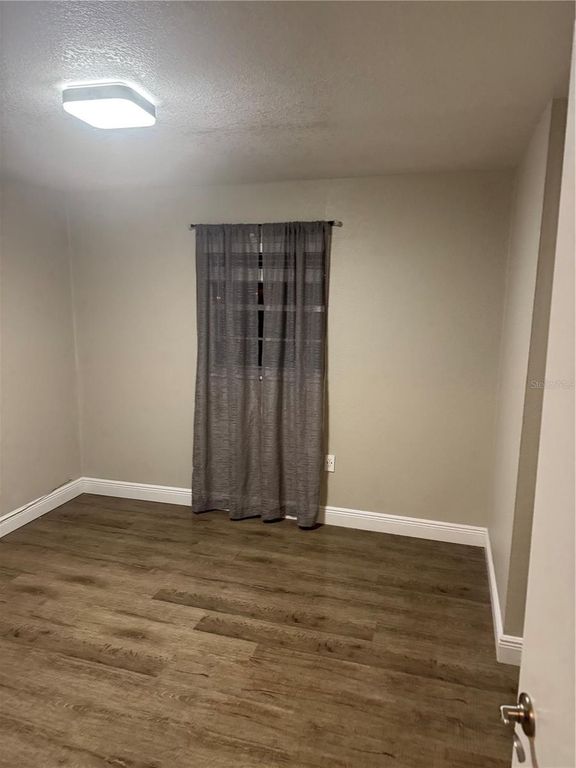 Image 17 of property listing at 26625 BIMINI DRIVE, Tavares, FL 32778