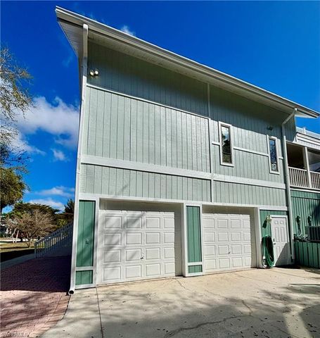 15493 Chloe CIR, Fort Myers, FL 33908