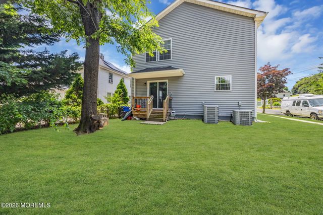 38 E Sunset Avenue E, Red Bank, NJ 07701