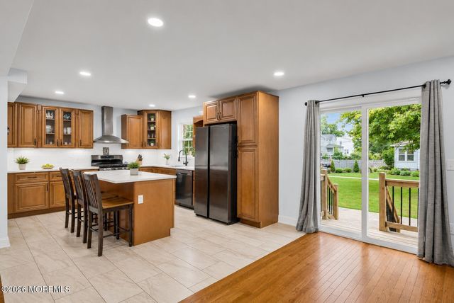 38 E Sunset Avenue E, Red Bank, NJ 07701