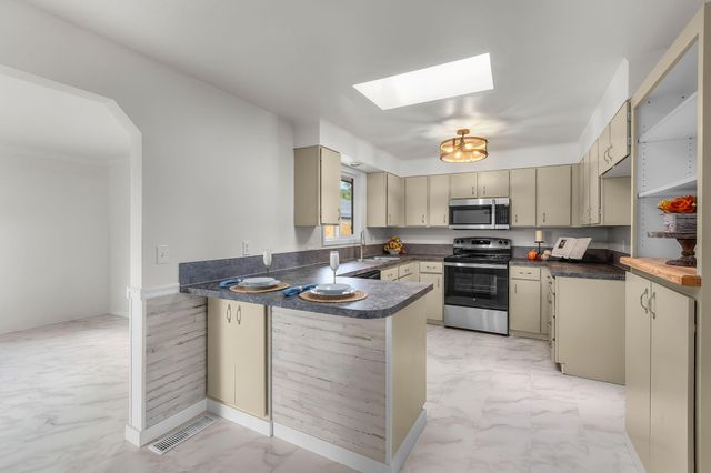 615 NE Fairview Street, Prineville, OR 97754