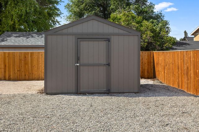 615 NE Fairview Street, Prineville, OR 97754