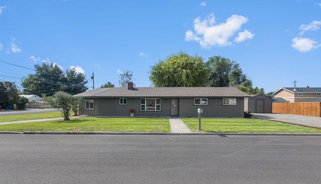 615 NE Fairview Street, Prineville, OR 97754