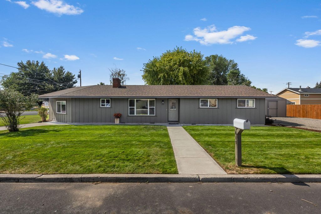 615 NE Fairview Street, Prineville, OR 97754