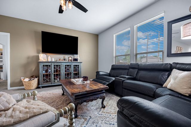 5208 Petal Meadows Drive, Fort Worth, TX 76179