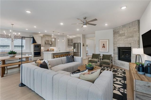 7013 Empresa DR, Austin, TX 78738