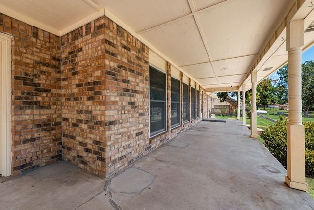 10470 Live Oak Drive, Forney, TX 75126