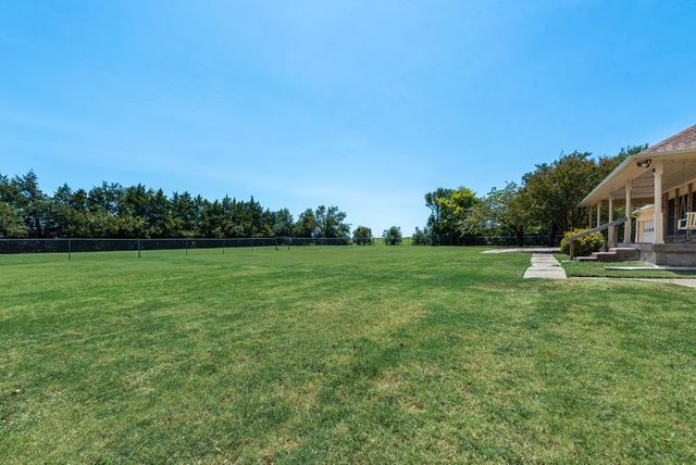 10470 Live Oak Drive, Forney, TX 75126