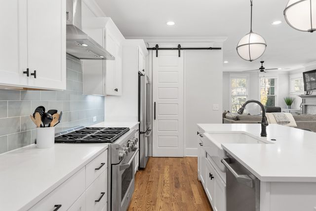 843 Clayton Ave, Nashville, TN 37204