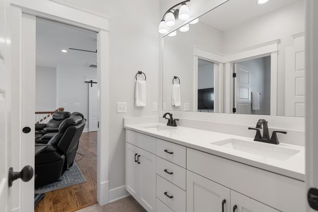 843 Clayton Ave, Nashville, TN 37204