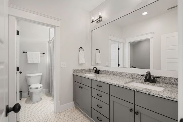 843 Clayton Ave, Nashville, TN 37204