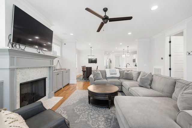 843 Clayton Ave, Nashville, TN 37204