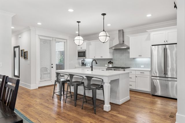 843 Clayton Ave, Nashville, TN 37204