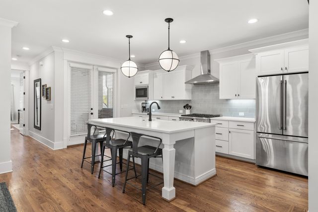 843 Clayton Ave, Nashville, TN 37204