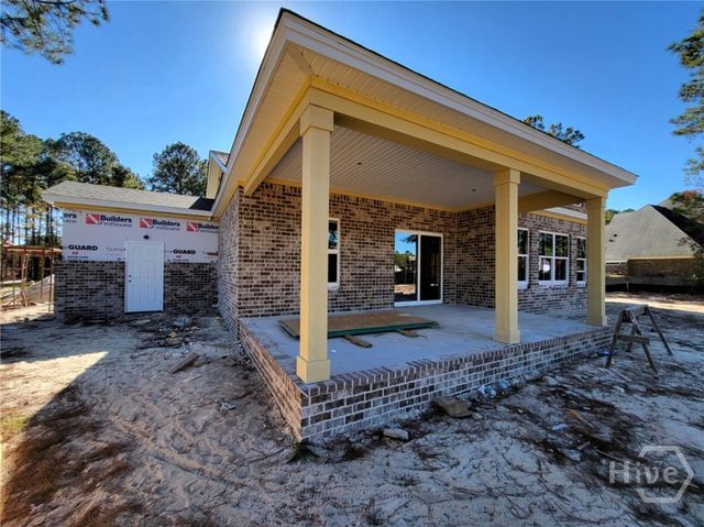 208 Cypress Lake Drive, Bloomingdale, GA 31302