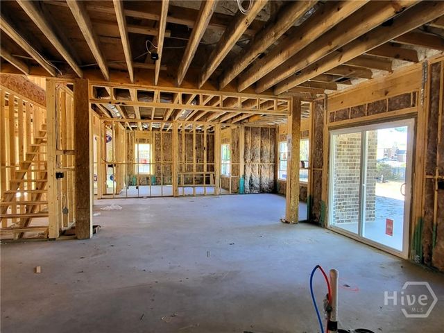 208 Cypress Lake Drive, Bloomingdale, GA 31302