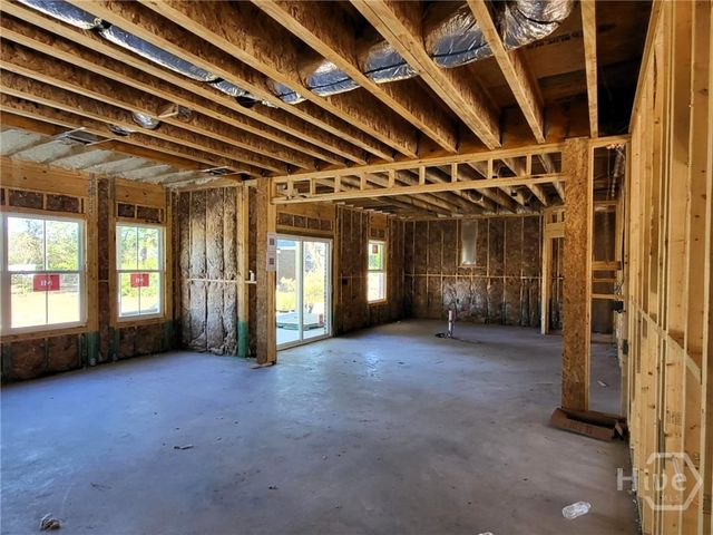 208 Cypress Lake Drive, Bloomingdale, GA 31302