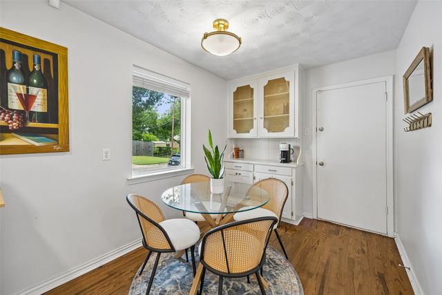 2564 Saint Francis Avenue, Dallas, TX 75228