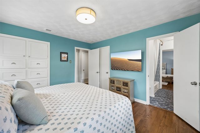 2564 Saint Francis Avenue, Dallas, TX 75228