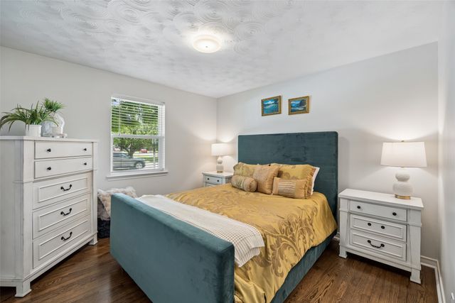 2564 Saint Francis Avenue, Dallas, TX 75228