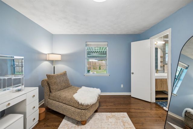 2564 Saint Francis Avenue, Dallas, TX 75228