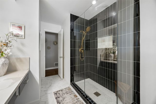 2564 Saint Francis Avenue, Dallas, TX 75228