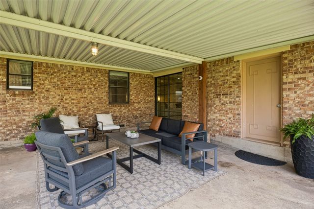 2564 Saint Francis Avenue, Dallas, TX 75228
