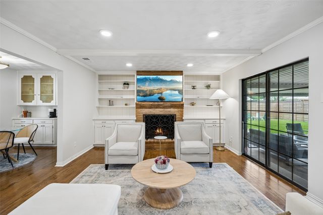 2564 Saint Francis Avenue, Dallas, TX 75228